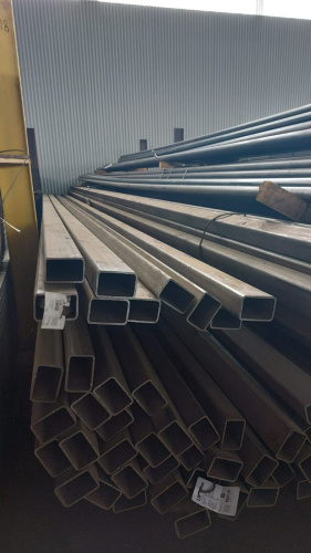 Профиль стальной замкнутый квадратный 100х100х8 мм 09Г2С